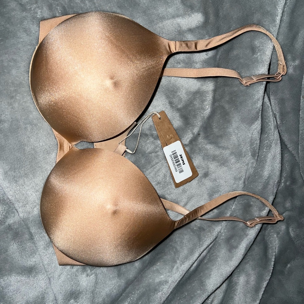 SKIMS Shimmering Tan Nipple Bra
